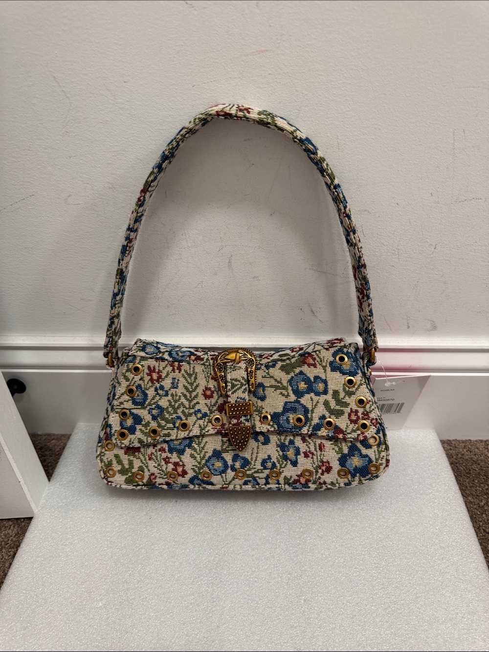 Betsey Johnson floral tapestry shoulder bag purse NWT